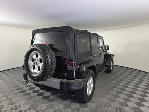 Used 2013 Jeep Wrangler Unlimited Sahara w/ Connectivity Group image 5