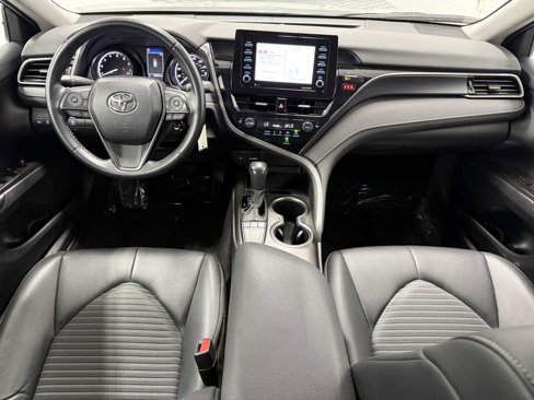 Used 2023 Toyota Camry SE image 12