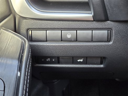 Used 2021 Nissan Rogue SV w/ Premium Package image 20