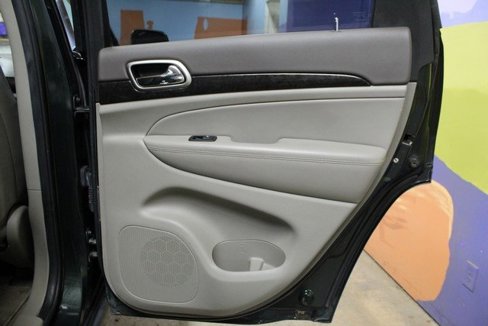 Used 2011 Jeep Grand Cherokee Laredo image 12