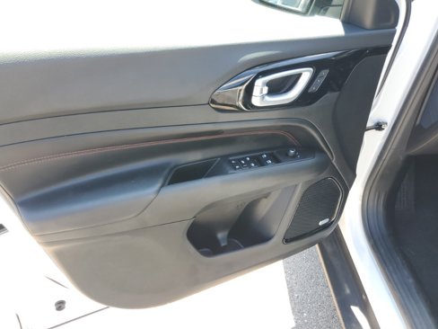 Used 2023 Jeep Compass Trailhawk w/ Trailhawk Elite Group image 8