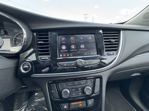 Used 2022 Buick Encore Preferred w/ Safety Package image 22