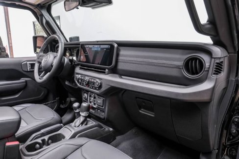 Used 2024 Jeep Wrangler Unlimited Sport image 59