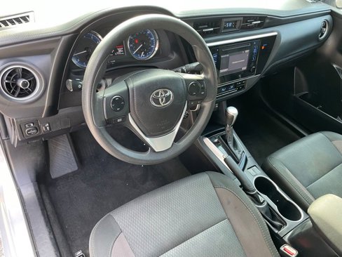 Used 2019 Toyota Corolla LE image 10