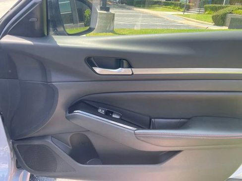 Used 2024 Nissan Altima 2.5 SR image 17