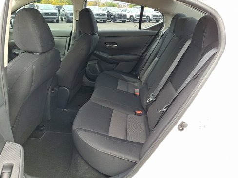 Used 2022 Nissan Sentra SV image 10
