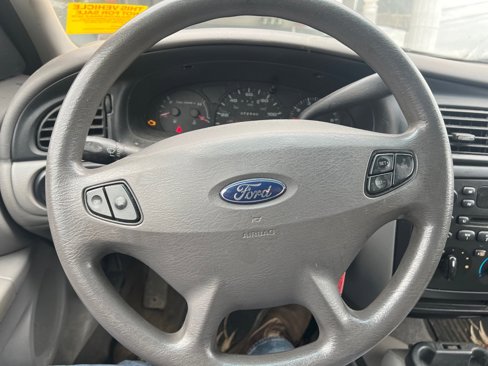 Used 2002 Ford Taurus SES image 8