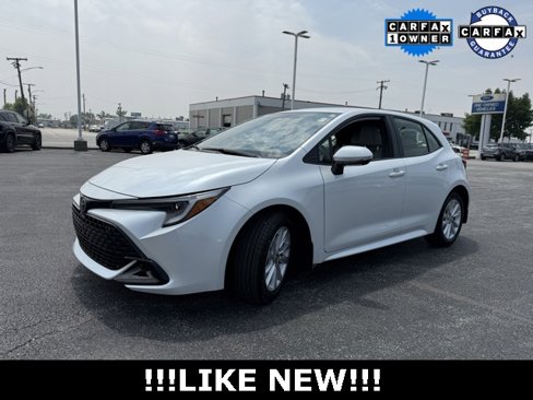 Used 2025 Toyota Corolla SE w/ SE Package image 4