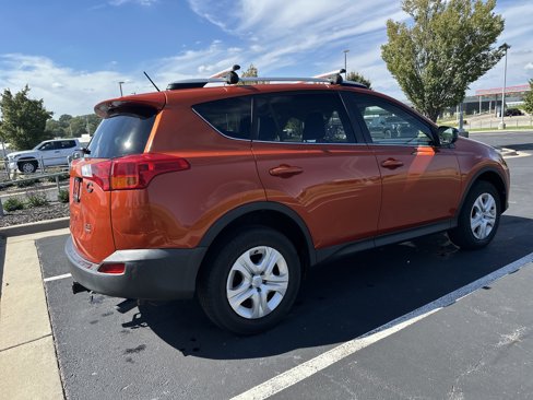 Used 2015 Toyota RAV4 LE image 10