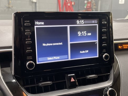 Used 2020 Toyota Corolla LE image 23