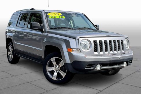 Used 2016 Jeep Patriot High Altitude image 2