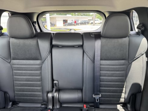 New 2025 Mitsubishi Outlander SE image 13