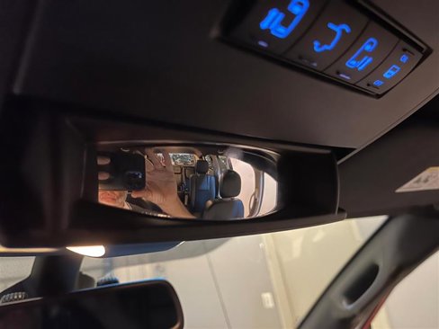 Used 2019 Dodge Grand Caravan SXT image 26