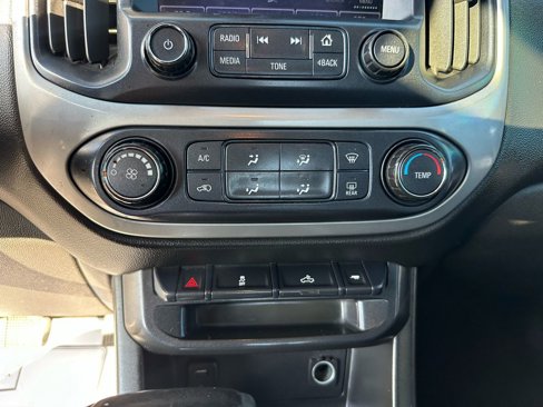 Used 2018 Chevrolet Colorado LT w/ LT Convenience Package image 40