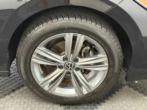 Used 2022 Volkswagen Jetta SE image 40
