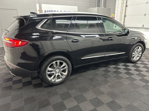 Used 2021 Buick Enclave Essence w/ LPO, Floor Liner Package image 10