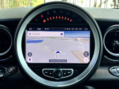 Used 2015 MINI Cooper S image 2