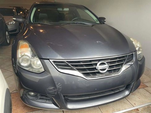 Used 2011 Nissan Altima 3.5 SR w/ Leather Pkg image 4