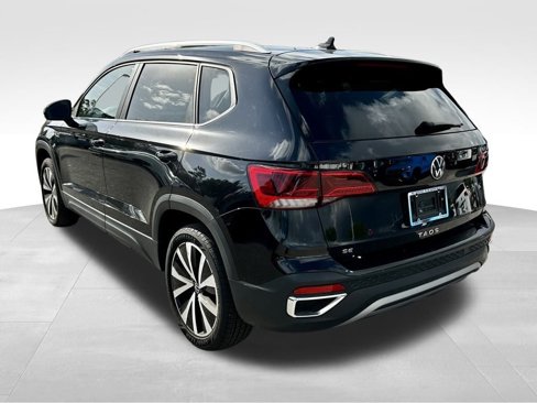Used 2024 Volkswagen Taos SE image 4