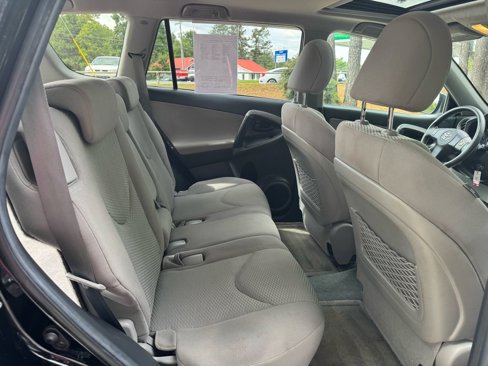 Used 2011 Toyota RAV4 2WD image 20