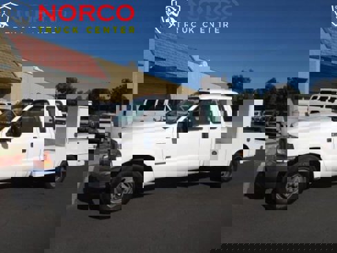 Used 2000 Ford F350 2WD SuperCab DRW Super Duty image 1