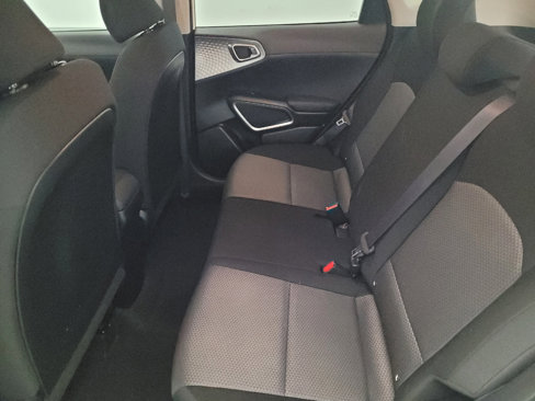 Used 2023 Kia Soul LX w/ LX Technology Package image 18