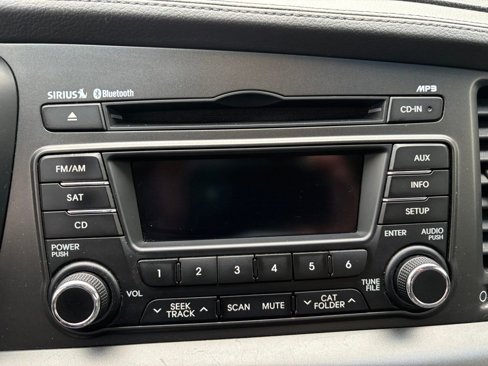 Used 2013 Kia Optima SX image 17
