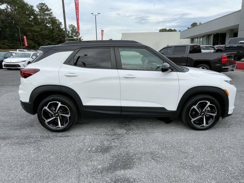 Used 2021 Chevrolet TrailBlazer RS w/ Sun and Liftgate Package image 2