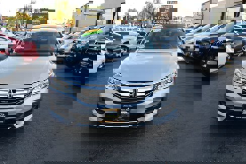 Used 2017 Honda Accord LX image 3