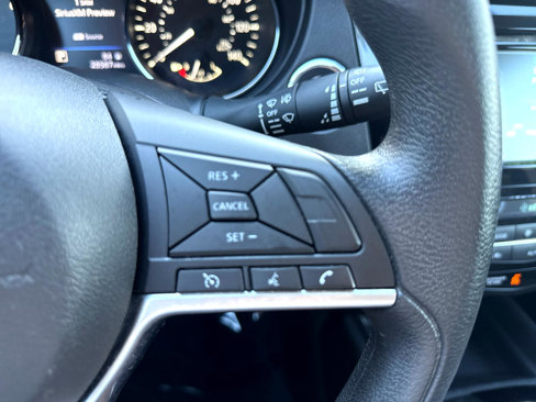 Used 2020 Nissan Rogue Sport SV image 19