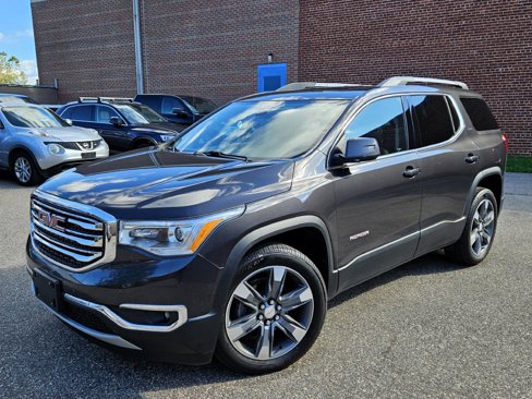 Used 2017 GMC Acadia SLT image 3
