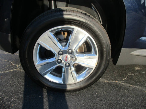 Used 2015 GMC Terrain SLE w/ Chrome Edition image 11