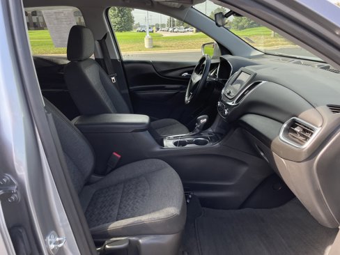 Used 2023 Chevrolet Equinox LT w/ Driver Convenience Package image 26