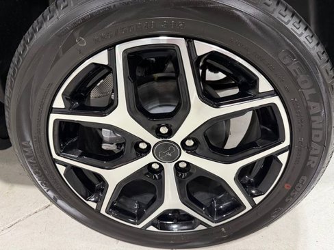 New 2025 Jeep Compass Limited w/ Sun and Sound Group image 6