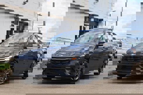 Used 2024 Hyundai Elantra SEL image 2