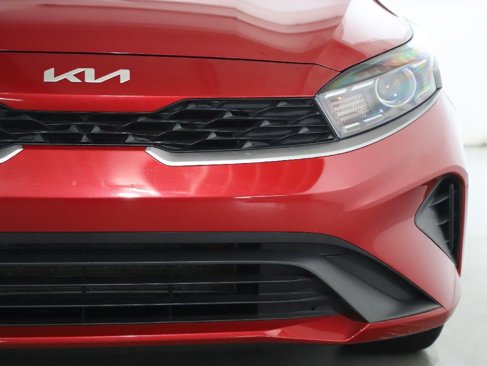 Used 2023 Kia Forte LXS w/ LXS Technology Package image 7