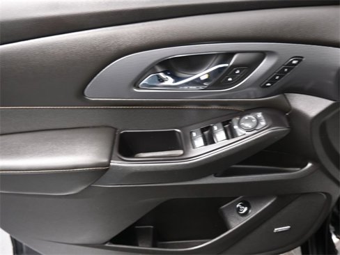 Used 2018 Chevrolet Traverse Premier w/ Redline Edition image 13