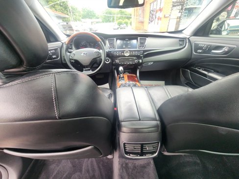 Used 2016 Kia K900 Luxury image 20
