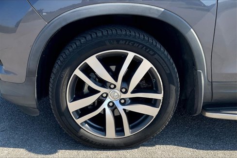 Used 2017 Honda Pilot Touring image 10