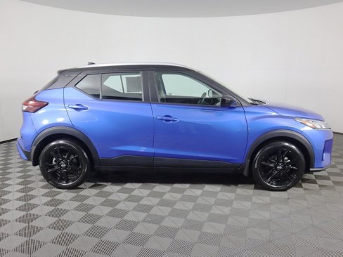 Used 2023 Nissan Kicks SV image 16