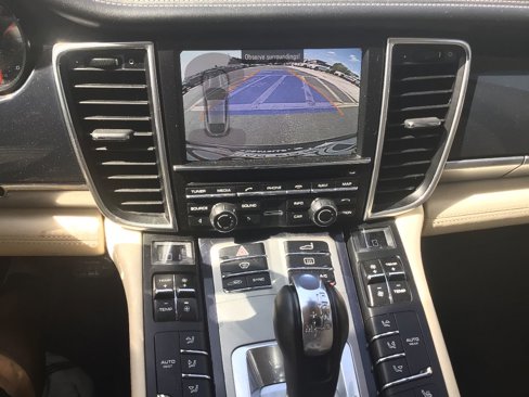Used 2014 Porsche Panamera 4S image 9