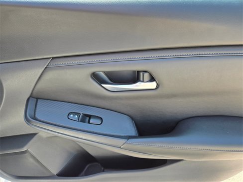Used 2023 Nissan Sentra SV image 22