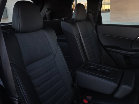 New 2025 Mitsubishi Outlander SE image 22