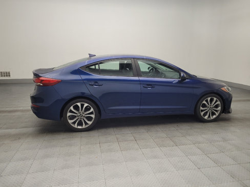Used 2017 Hyundai Elantra SE image 10
