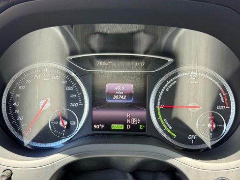 Used 2017 Mercedes-Benz B 250e image 19