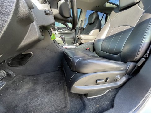Used 2017 Buick Enclave Premium image 23