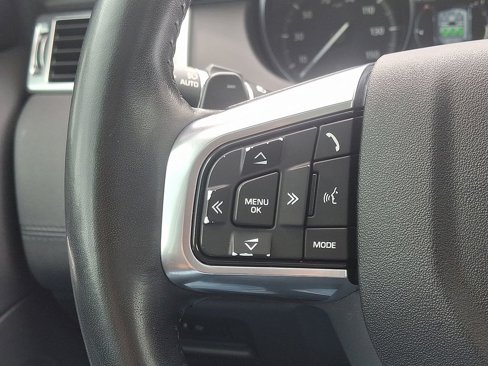 Used 2018 Land Rover Discovery Sport HSE image 14