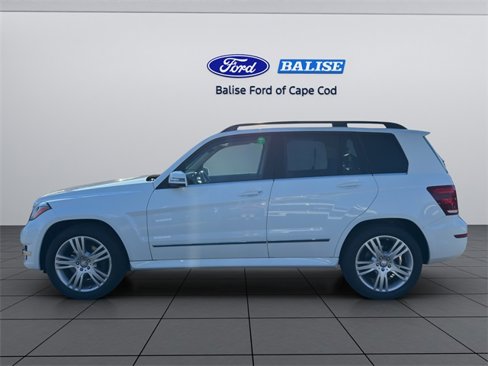 Used 2015 Mercedes-Benz GLK 350 4MATIC image 3