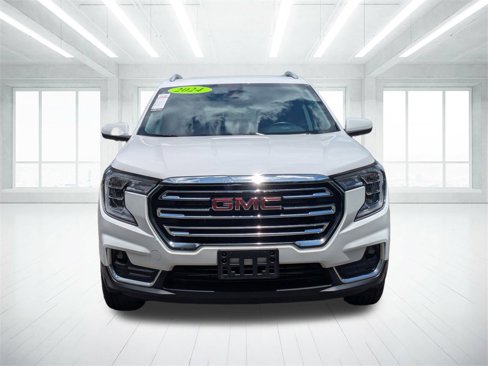 Used 2024 GMC Terrain SLT image 8