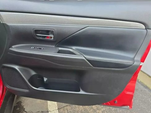 Used 2020 Mitsubishi Outlander GT image 61
